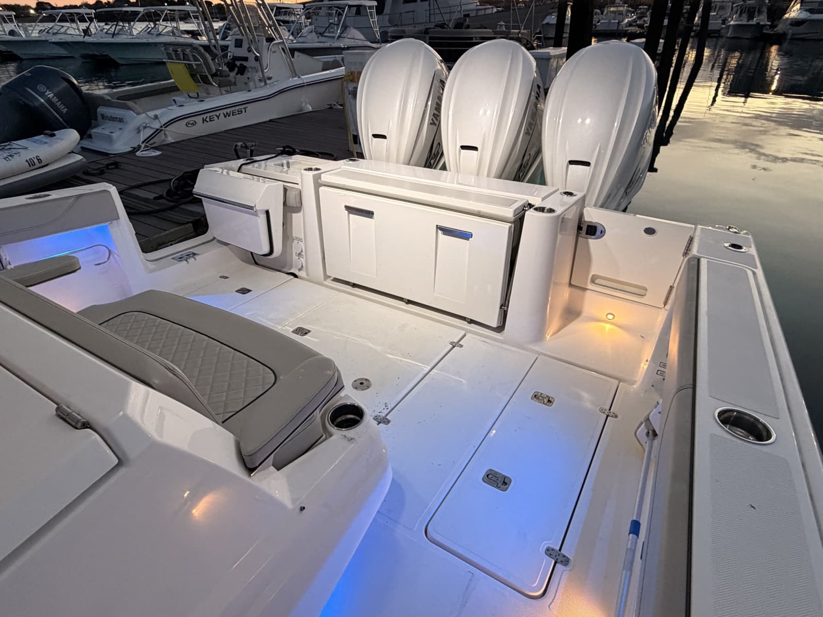 2022 Pursuit S378