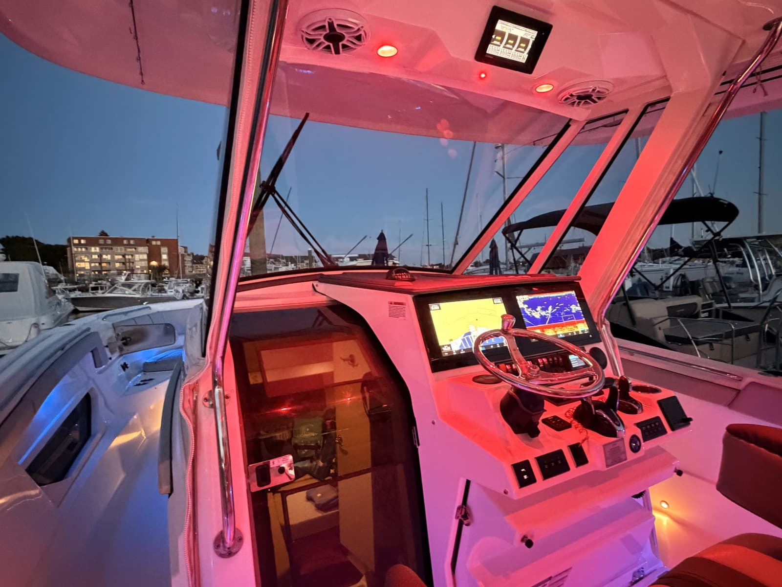 2022 Pursuit S378
