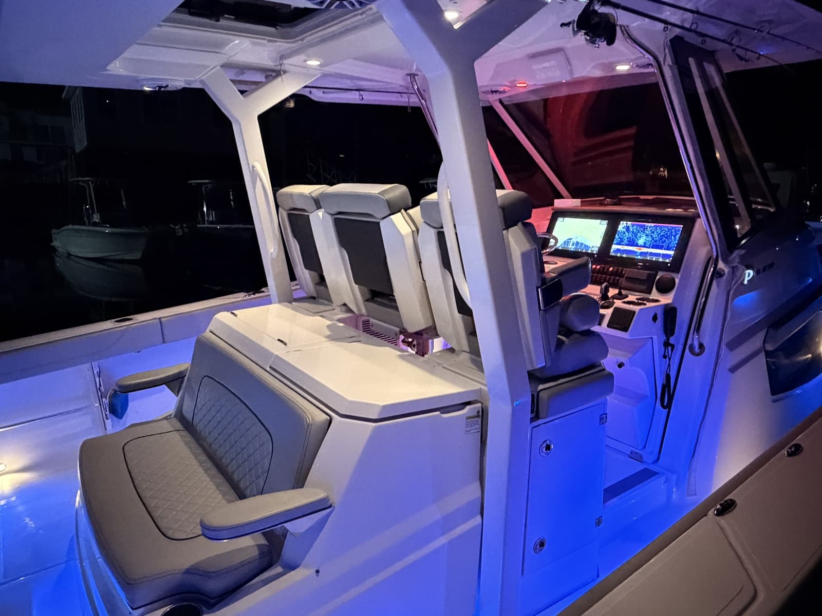 2022 Pursuit S378