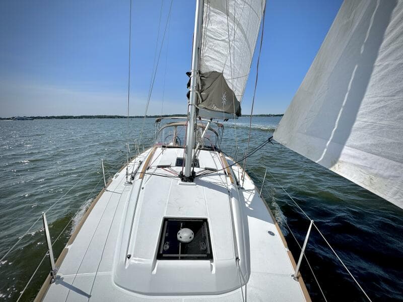 2015 Jeanneau 379