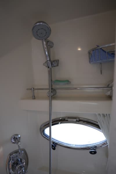 Marlow 37 - MI-DI - Shower