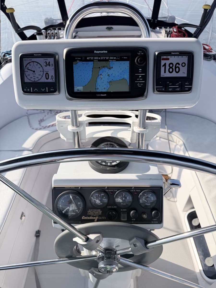 2015 Catalina 315