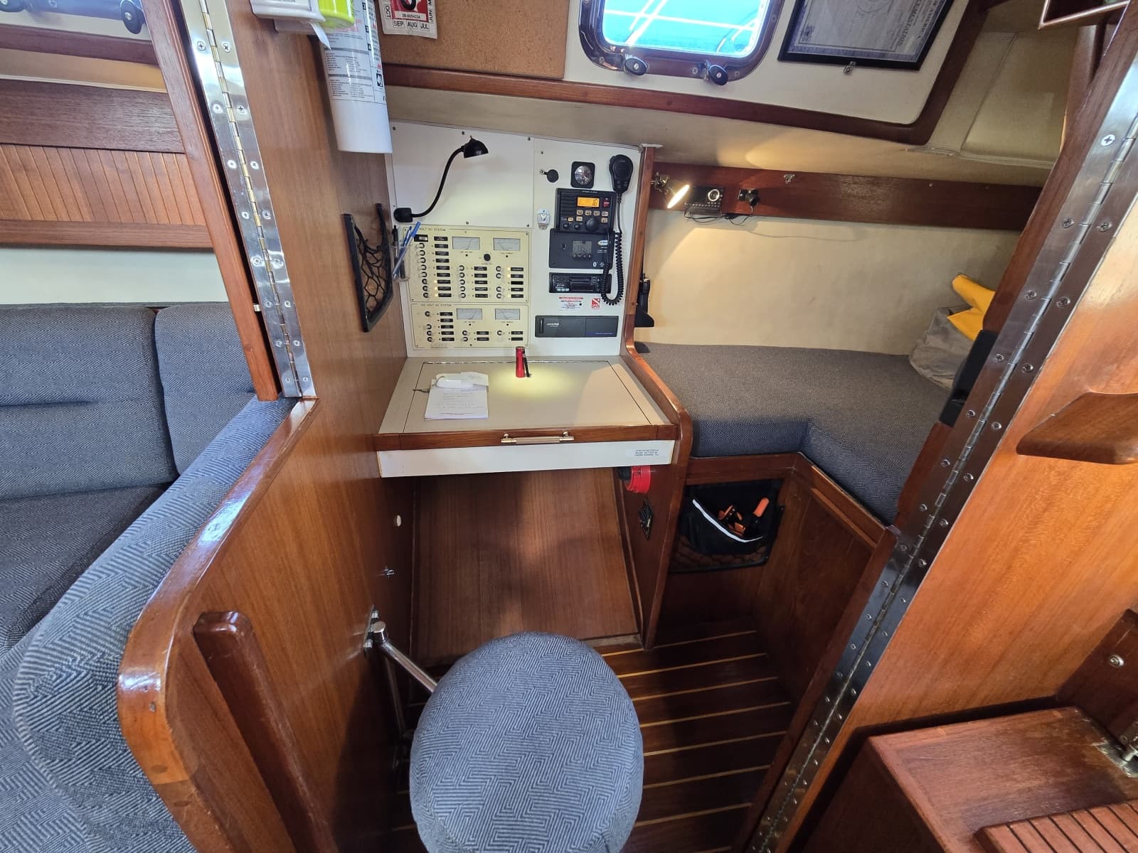 1994 Caliber 35