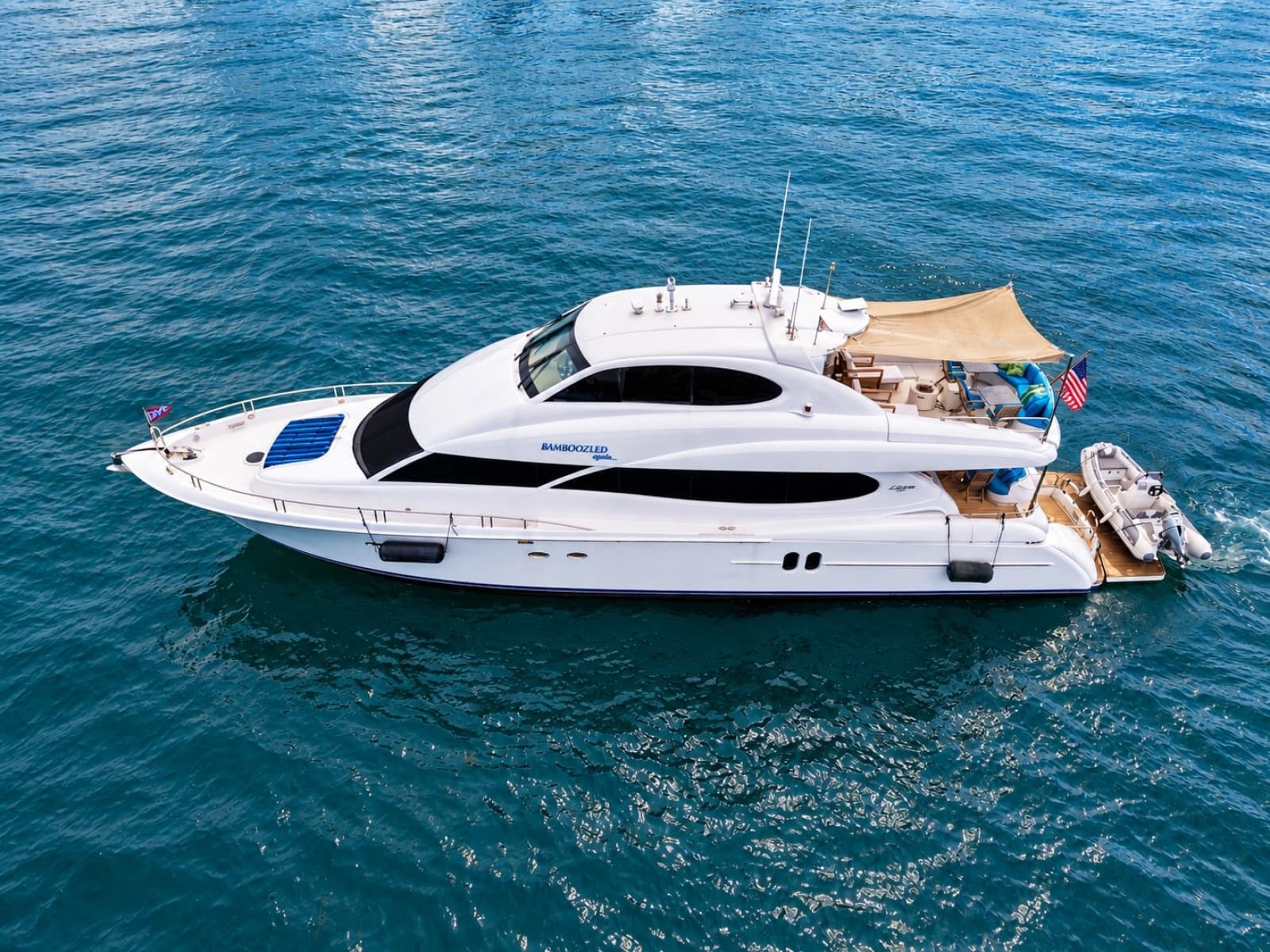 2002 Lazzara Yachts 80 Skylounge