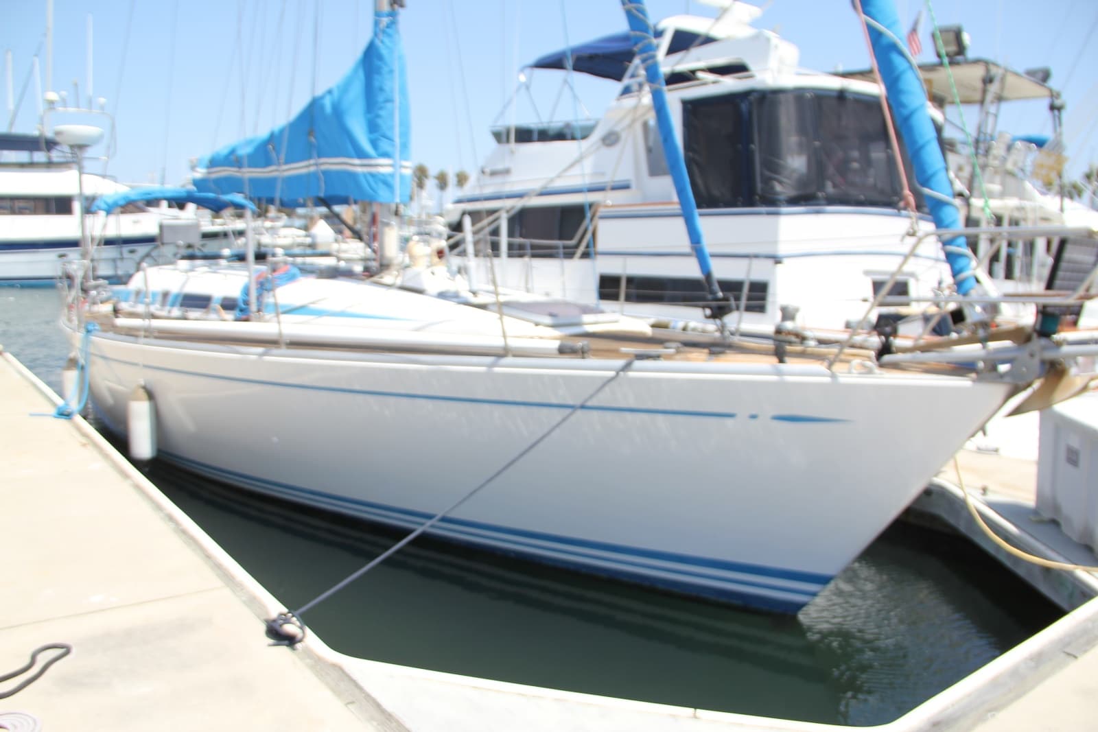 2000 Nautor Swan 