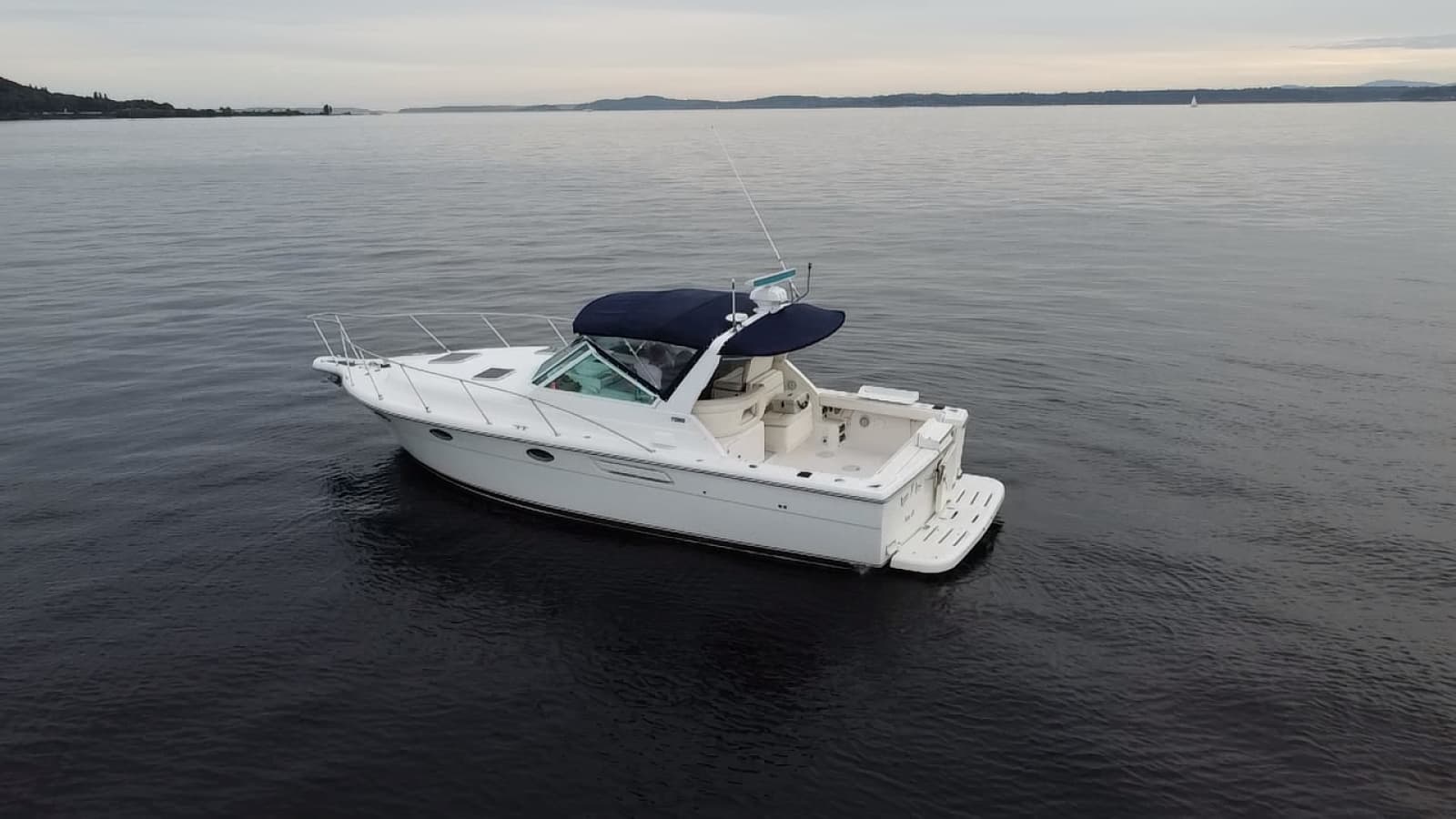 2001 Tiara Yachts 3100 Open