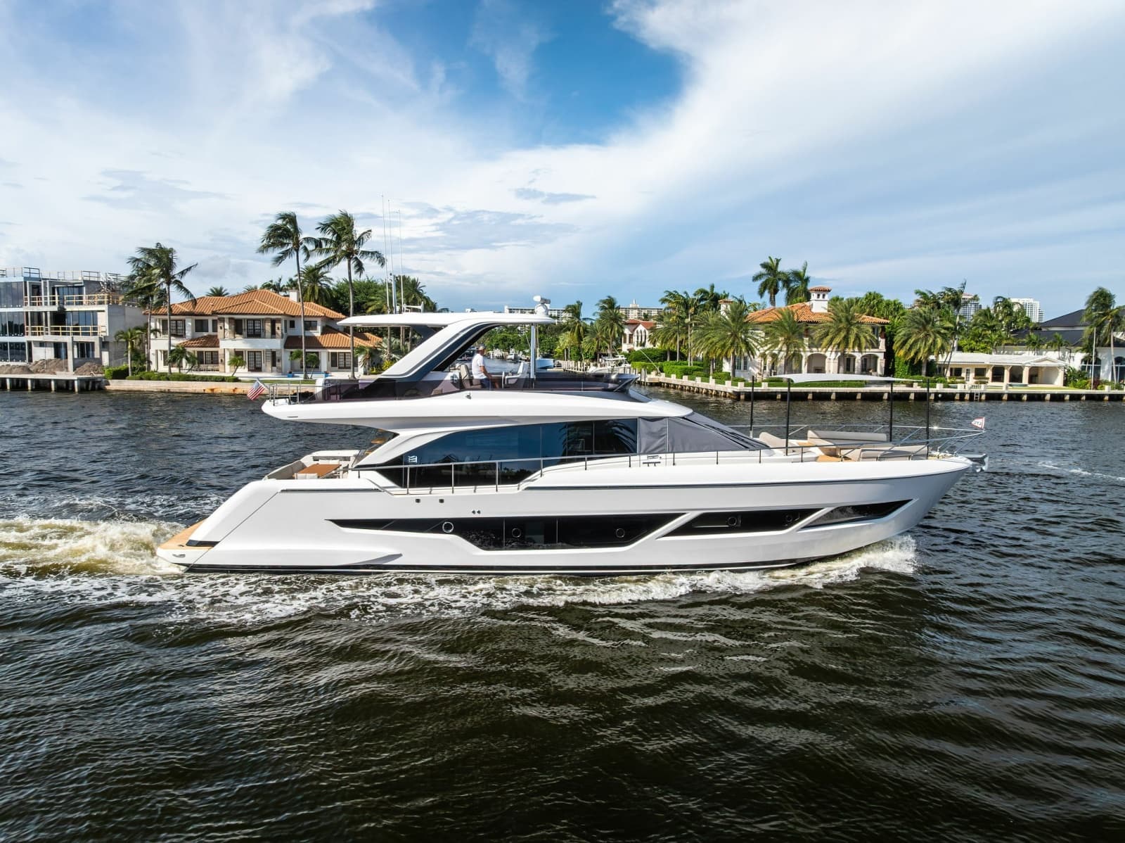 2026 Ferretti Yachts 670