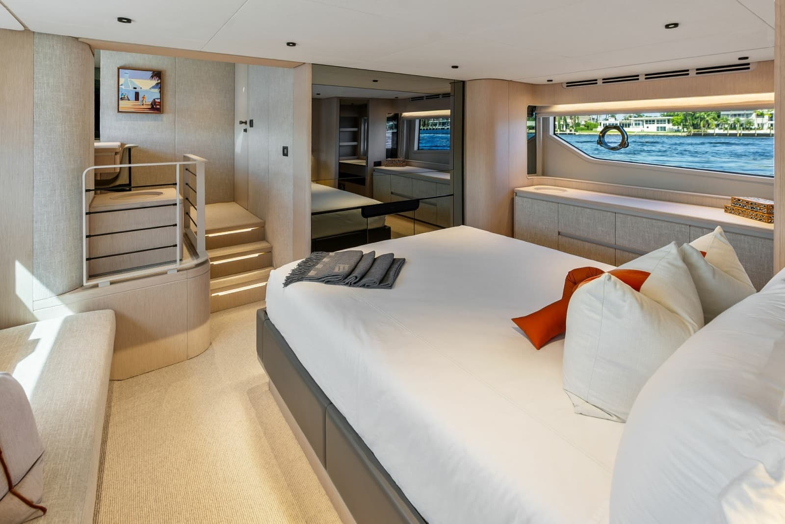 2026 Ferretti Yachts 670