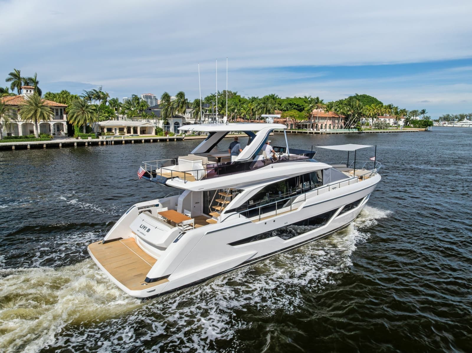 2026 Ferretti Yachts 670