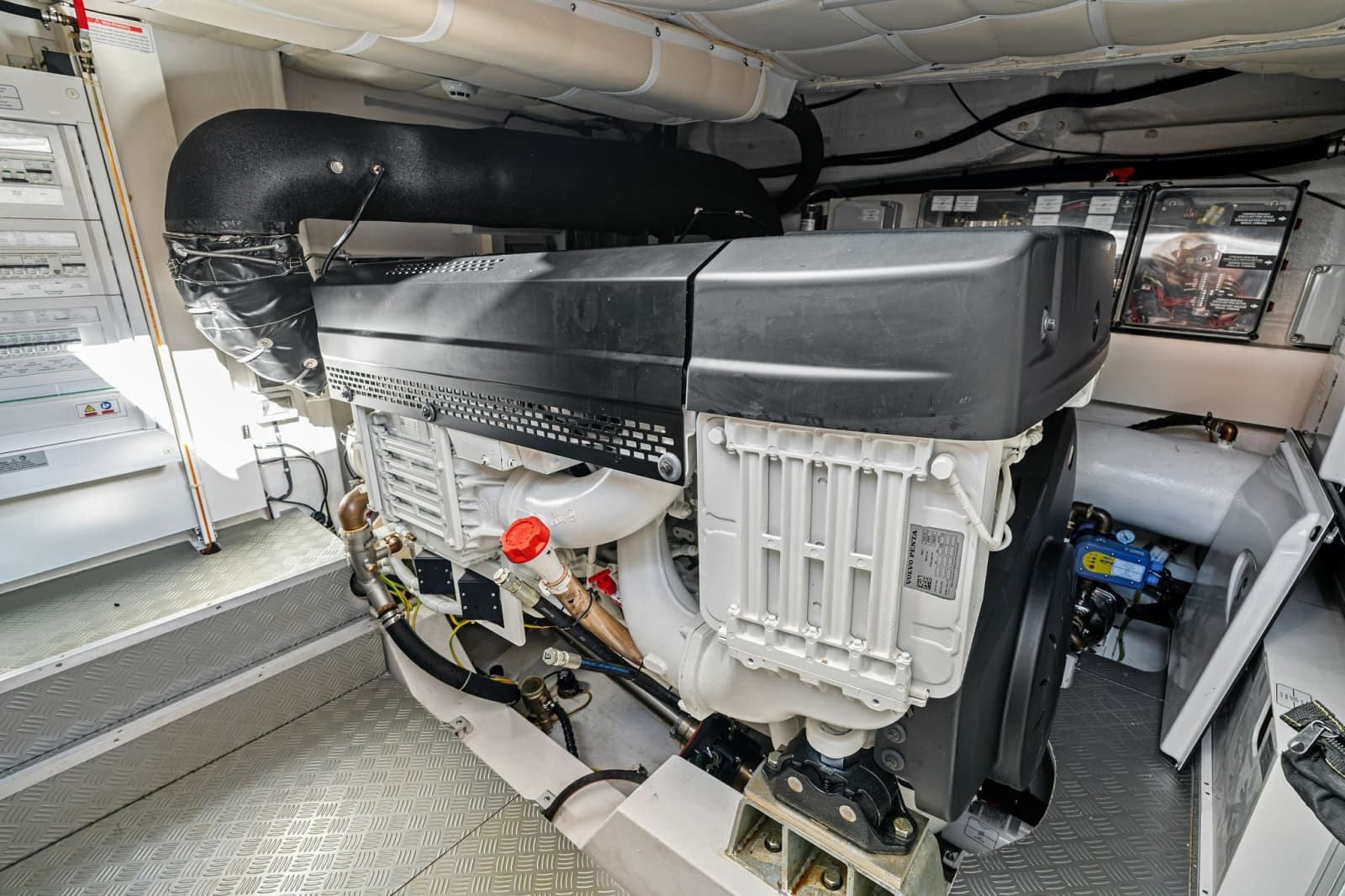 2025 Ferretti Yachts 