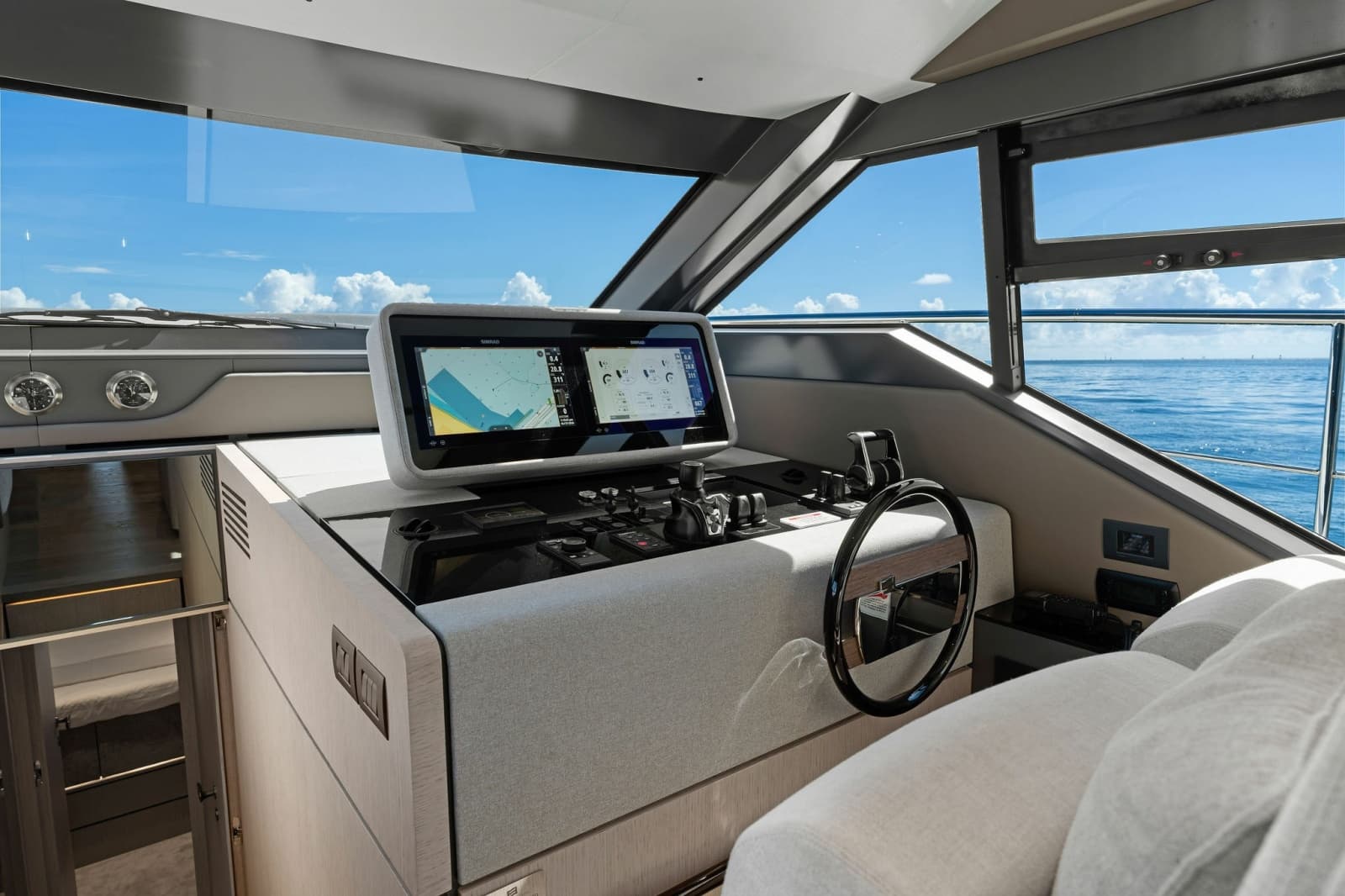 2025 Ferretti Yachts 
