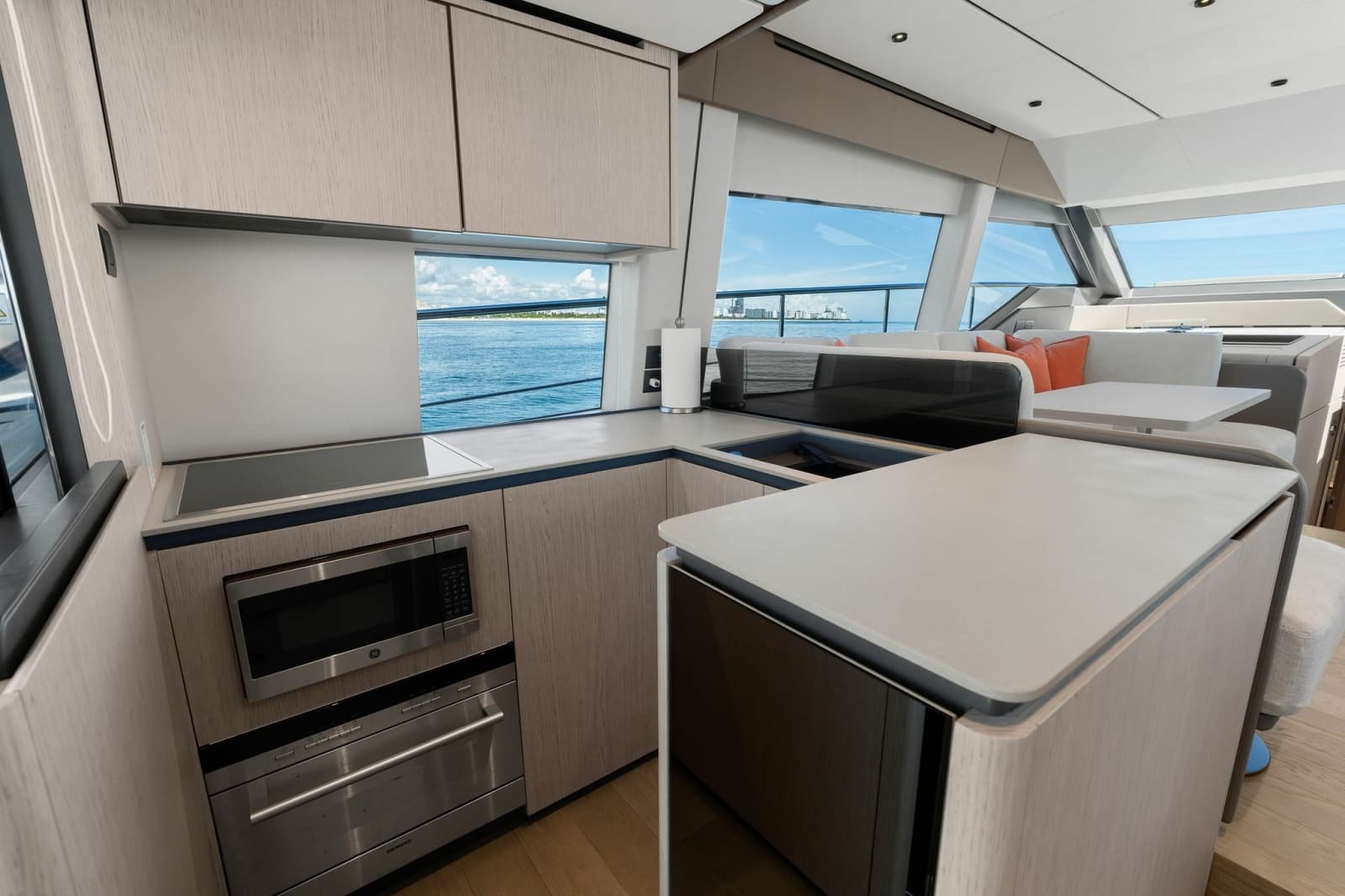 2025 Ferretti Yachts 