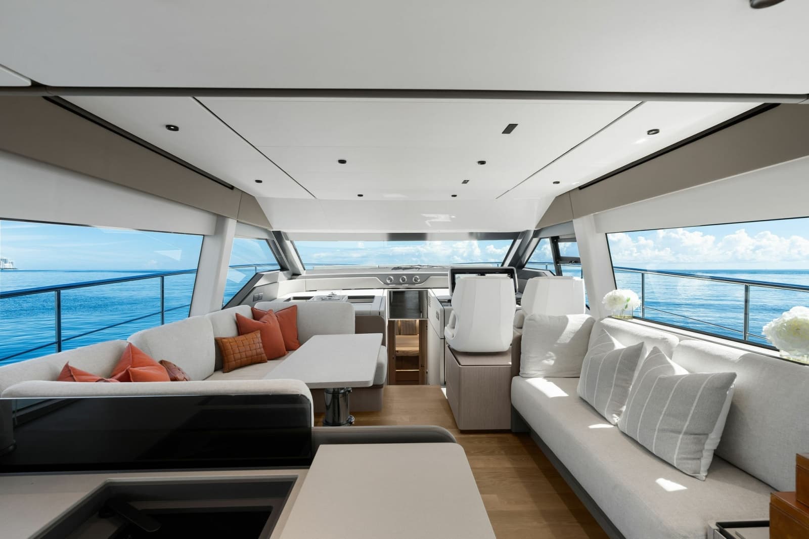 2025 Ferretti Yachts 