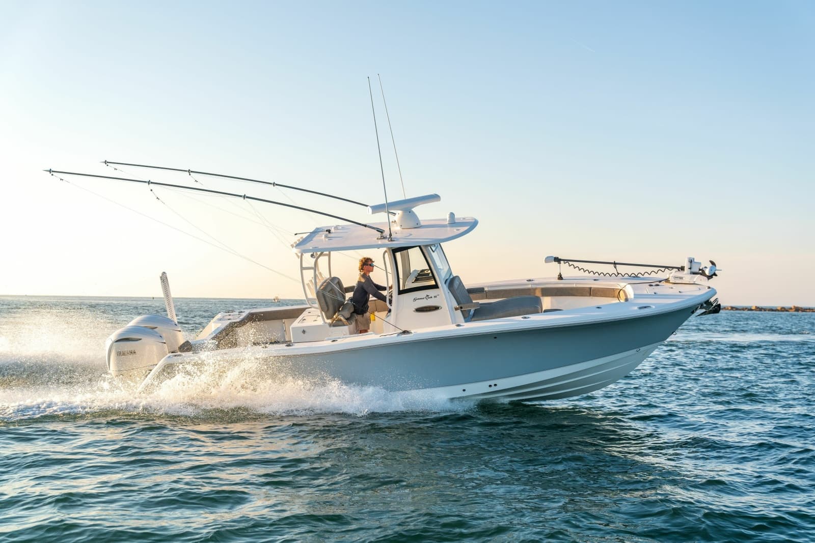 2026 Sea Hunt Gamefish 30CB