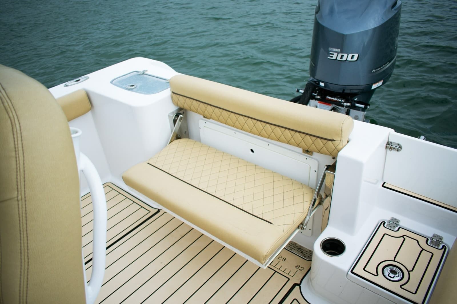 2021 Sportsman Open 242 Center Console