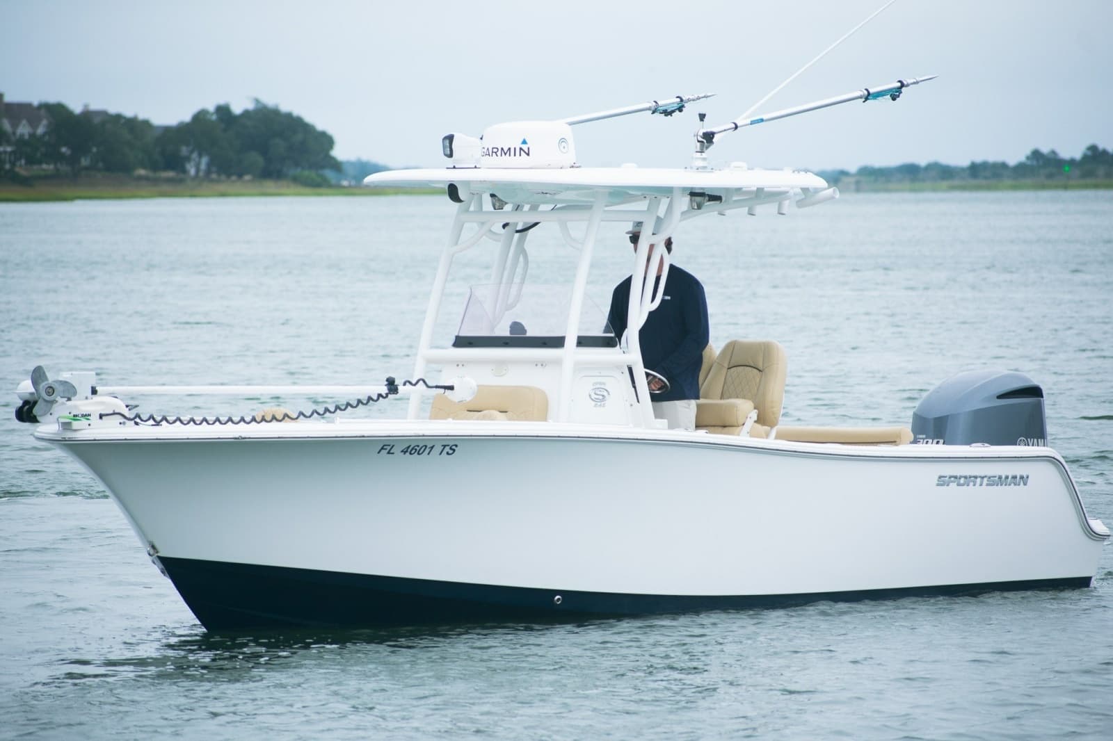 2021 Sportsman Open 242 Center Console