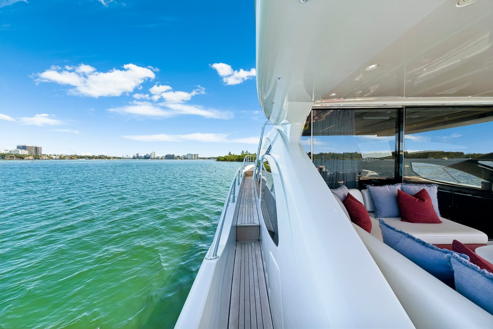 2009 Azimut 86S