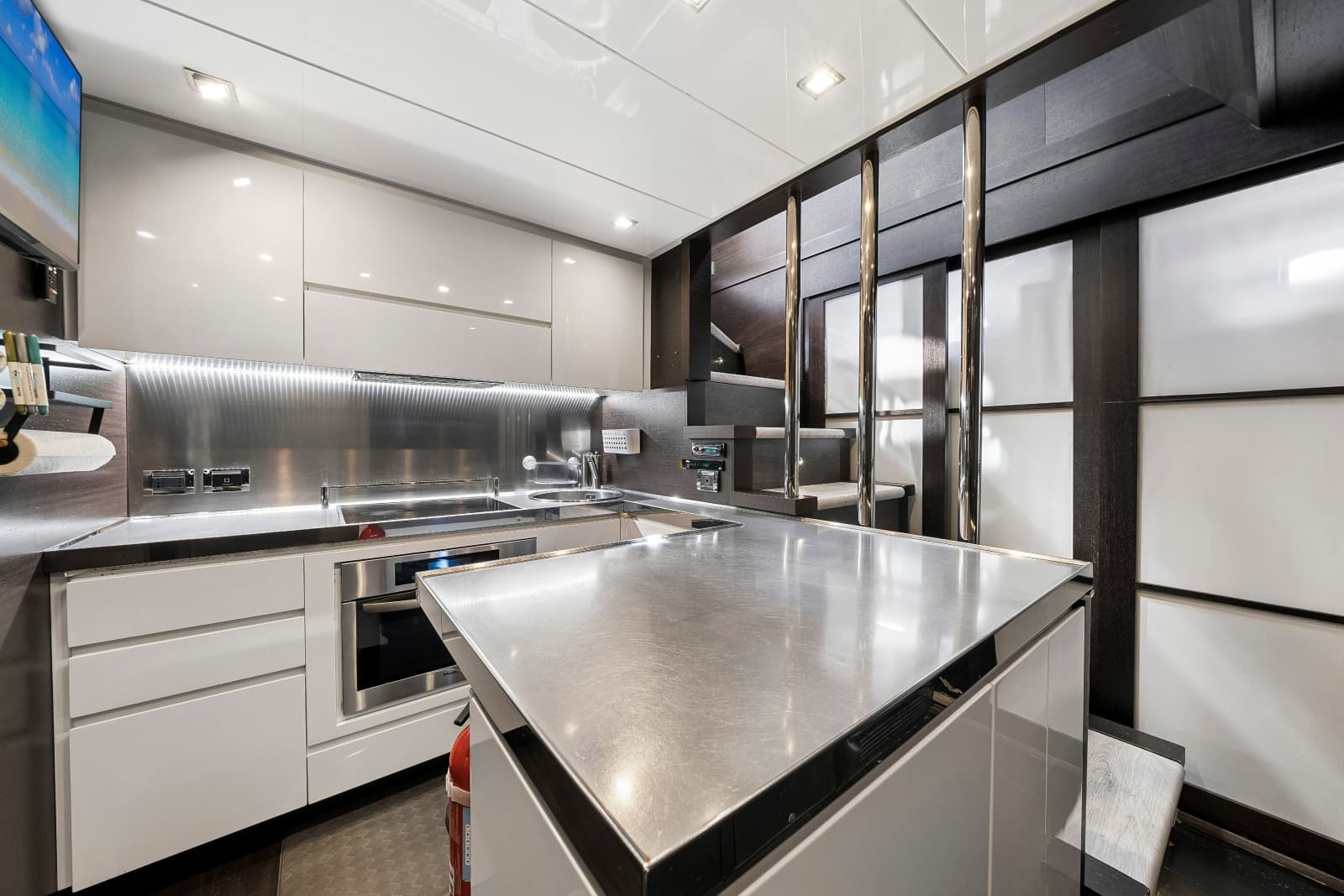2009 Azimut 86S