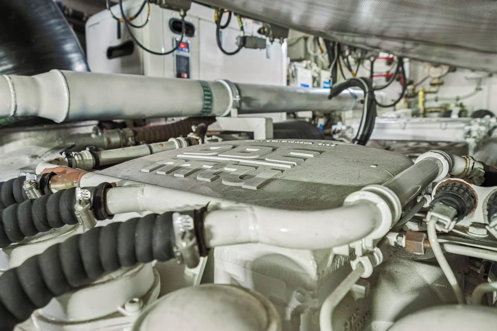2009 Azimut 86S