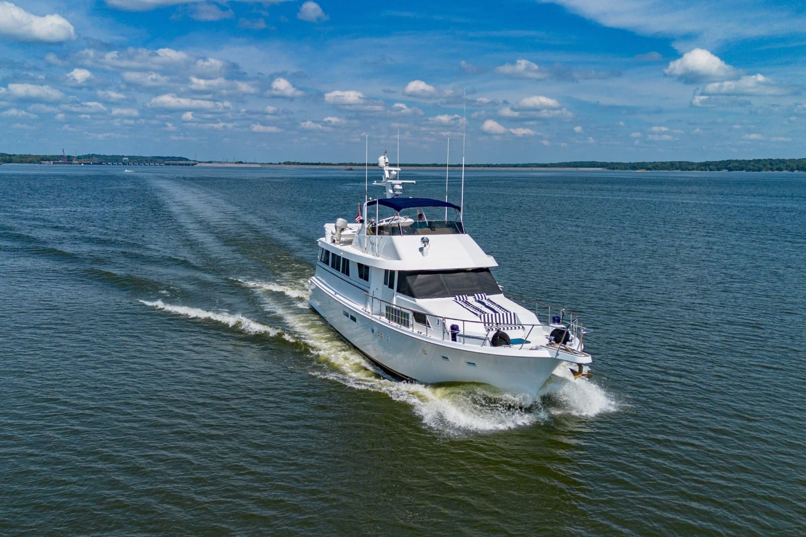 1988 Hatteras 70 Cockpit Motor Yacht