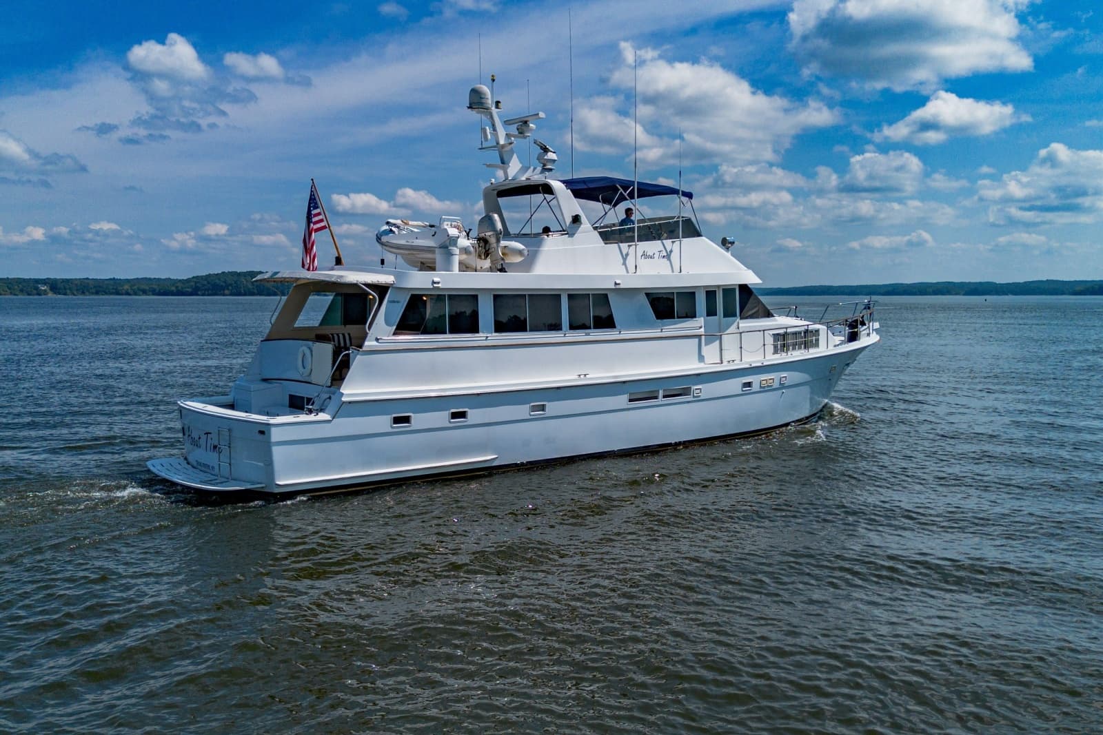 1988 Hatteras 70 Cockpit Motor Yacht