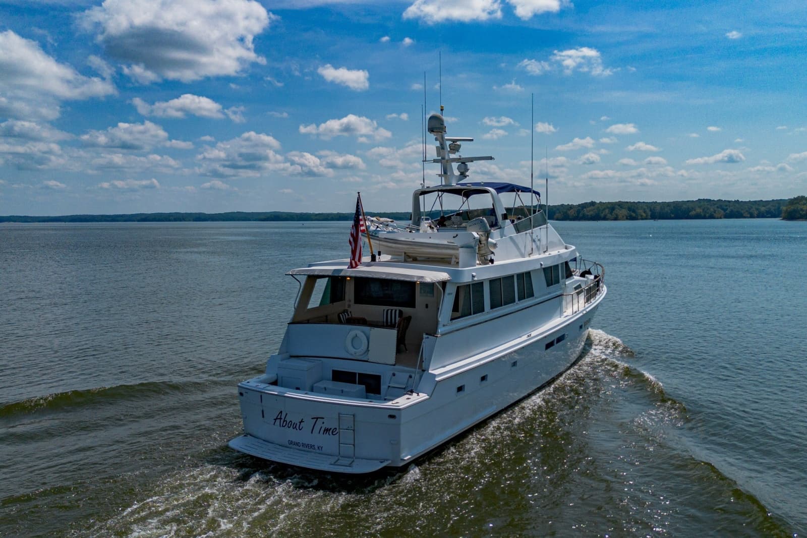 1988 Hatteras 70 Cockpit Motor Yacht