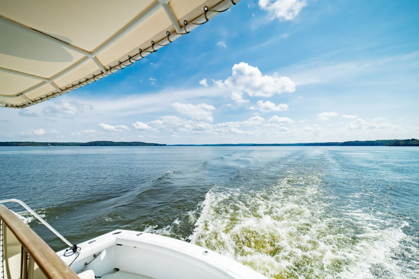 1988 Hatteras 70 Cockpit Motor Yacht