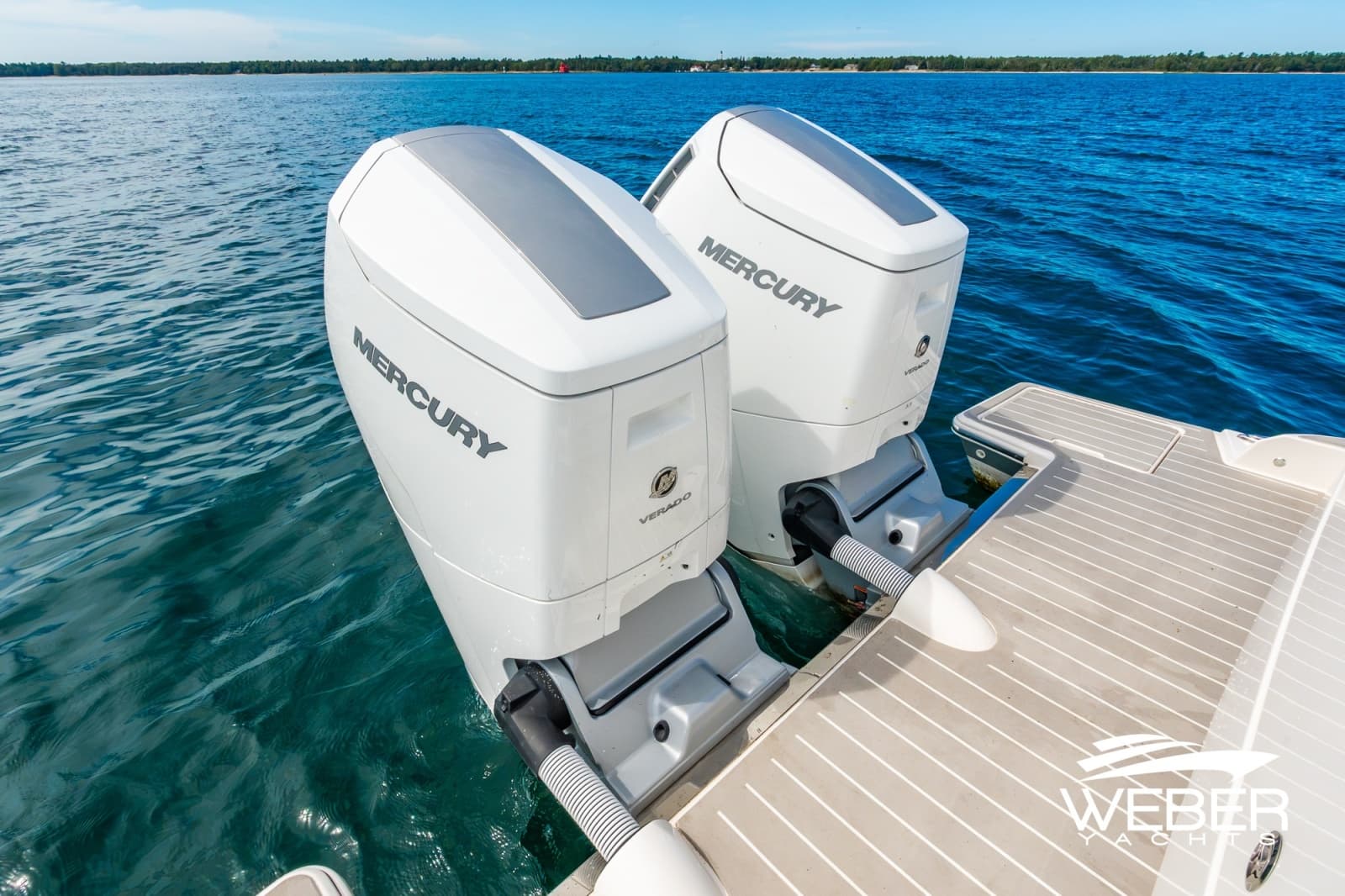 2026 Tiara Yachts 