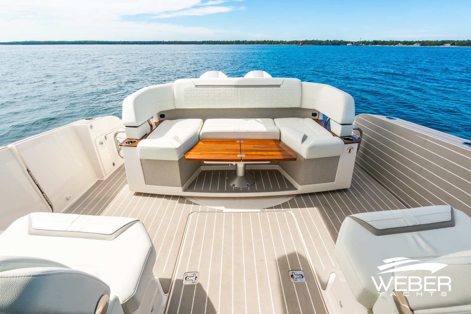 2026 Tiara Yachts 