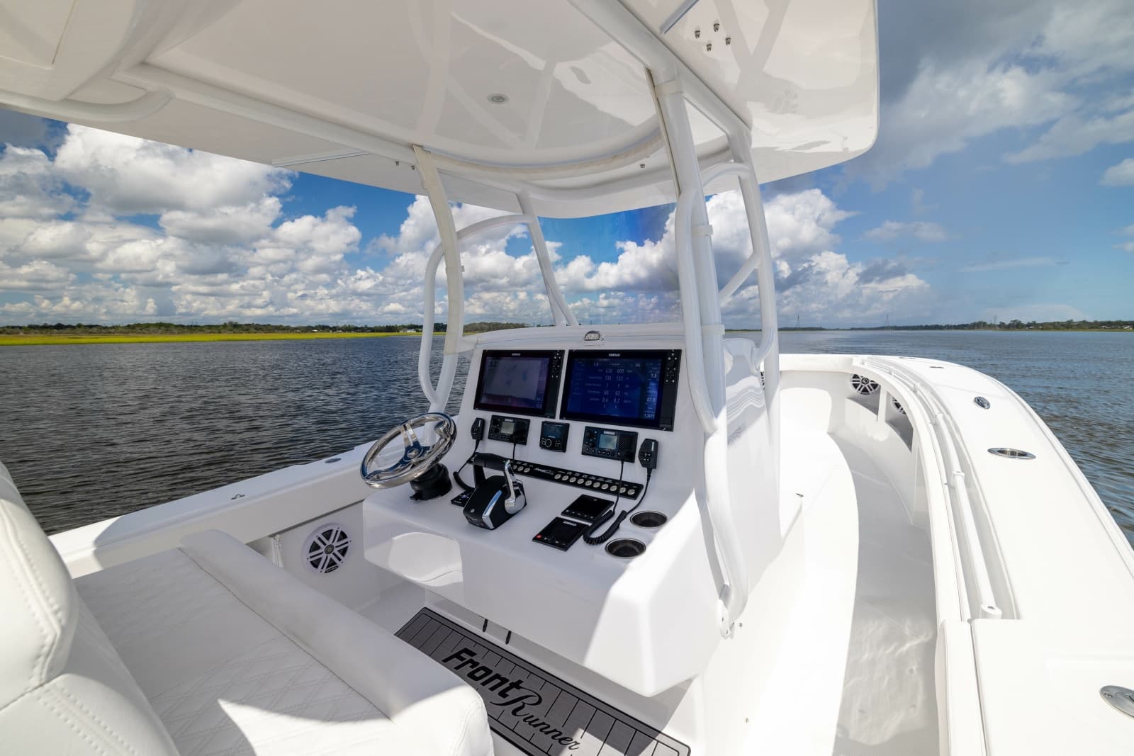 2025 Front Runner Center Console
