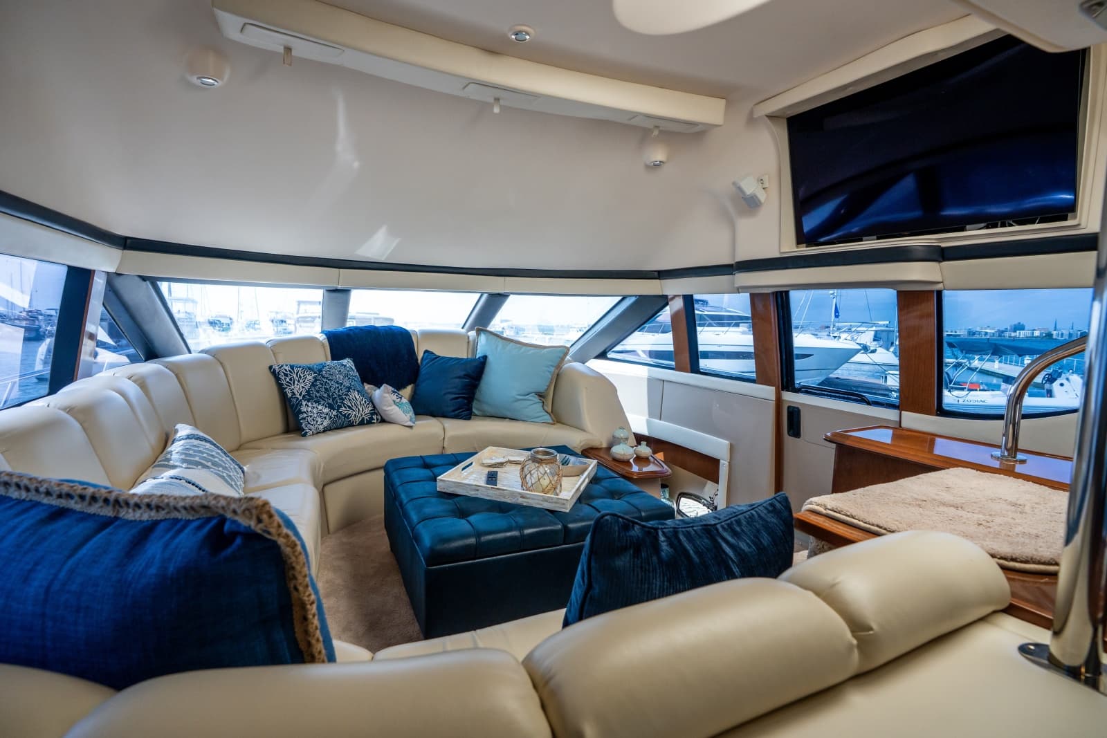 2007 Carver 56 Voyager SE