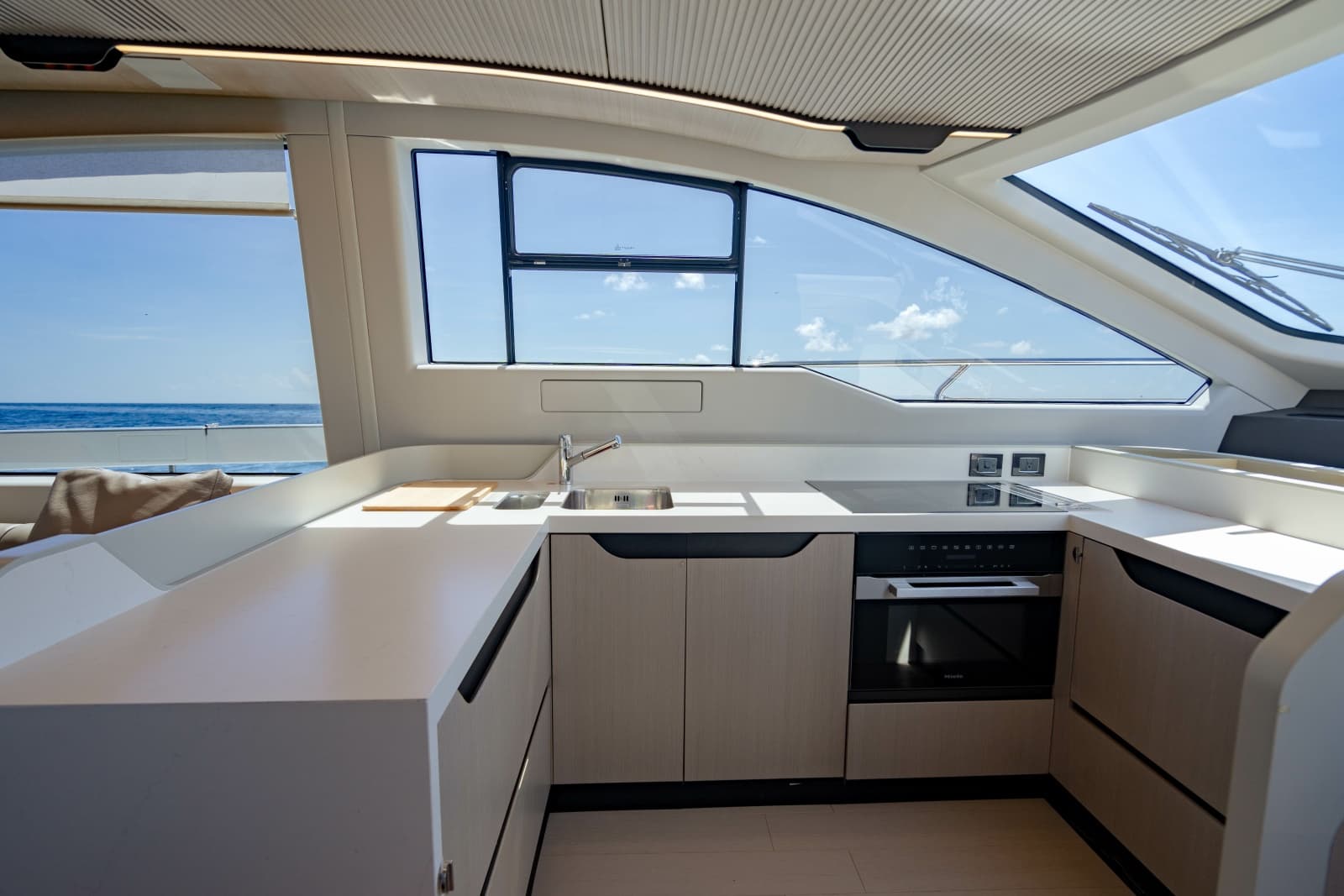 2024 Azimut 