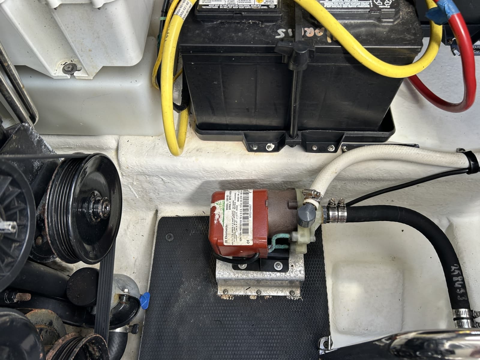 2015 Chaparral 310 Signature