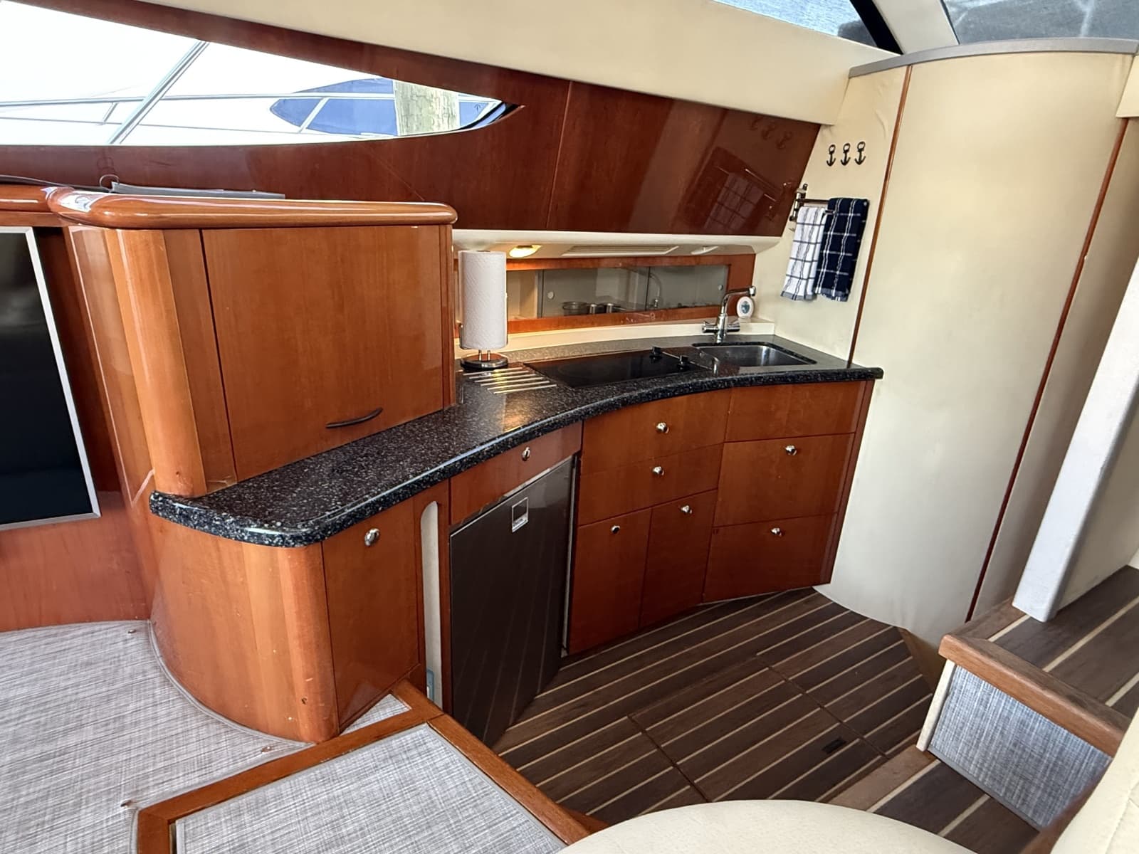 2004 Fairline Phantom 40