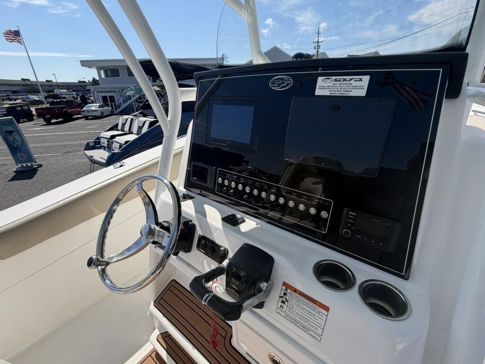 2016 Sea Fox 288 Commander