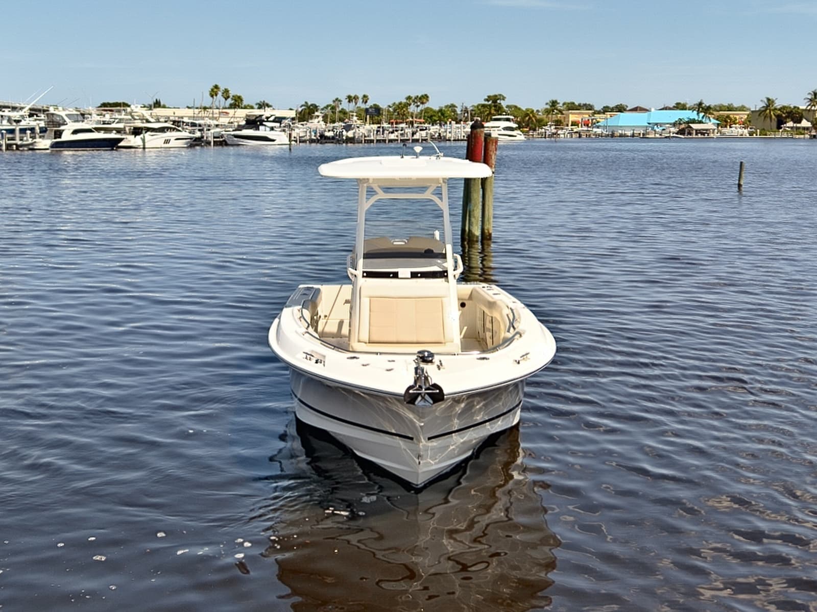 2022 Boston Whaler 