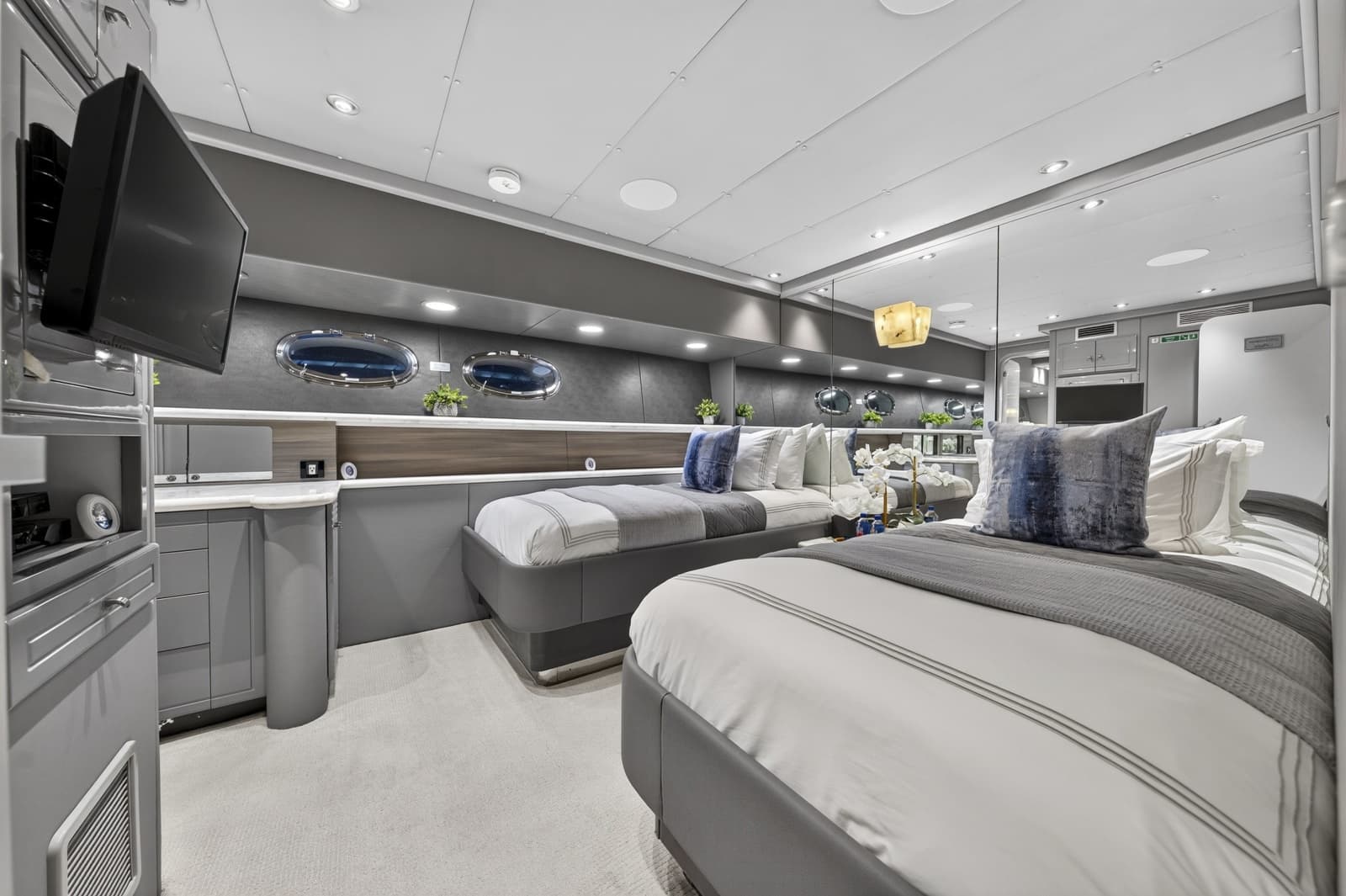 1989 Westport Flybridge Motoryacht