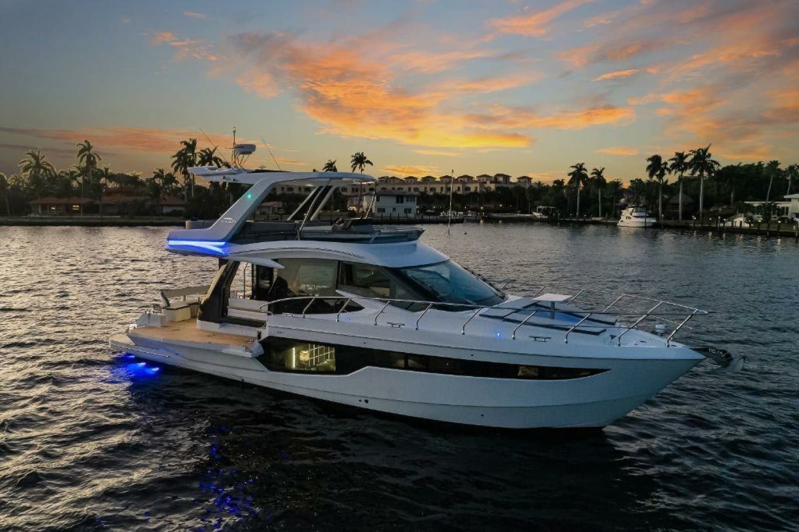 2025 Galeon 500 FLY