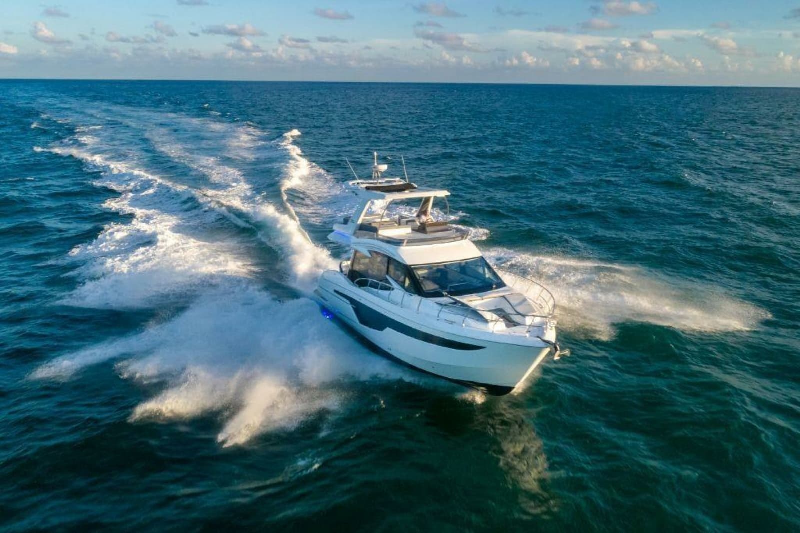 2025 Galeon 500 FLY