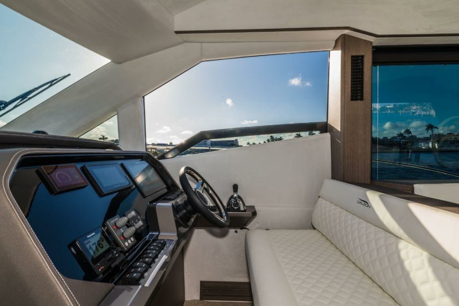 2025 Galeon 500 FLY