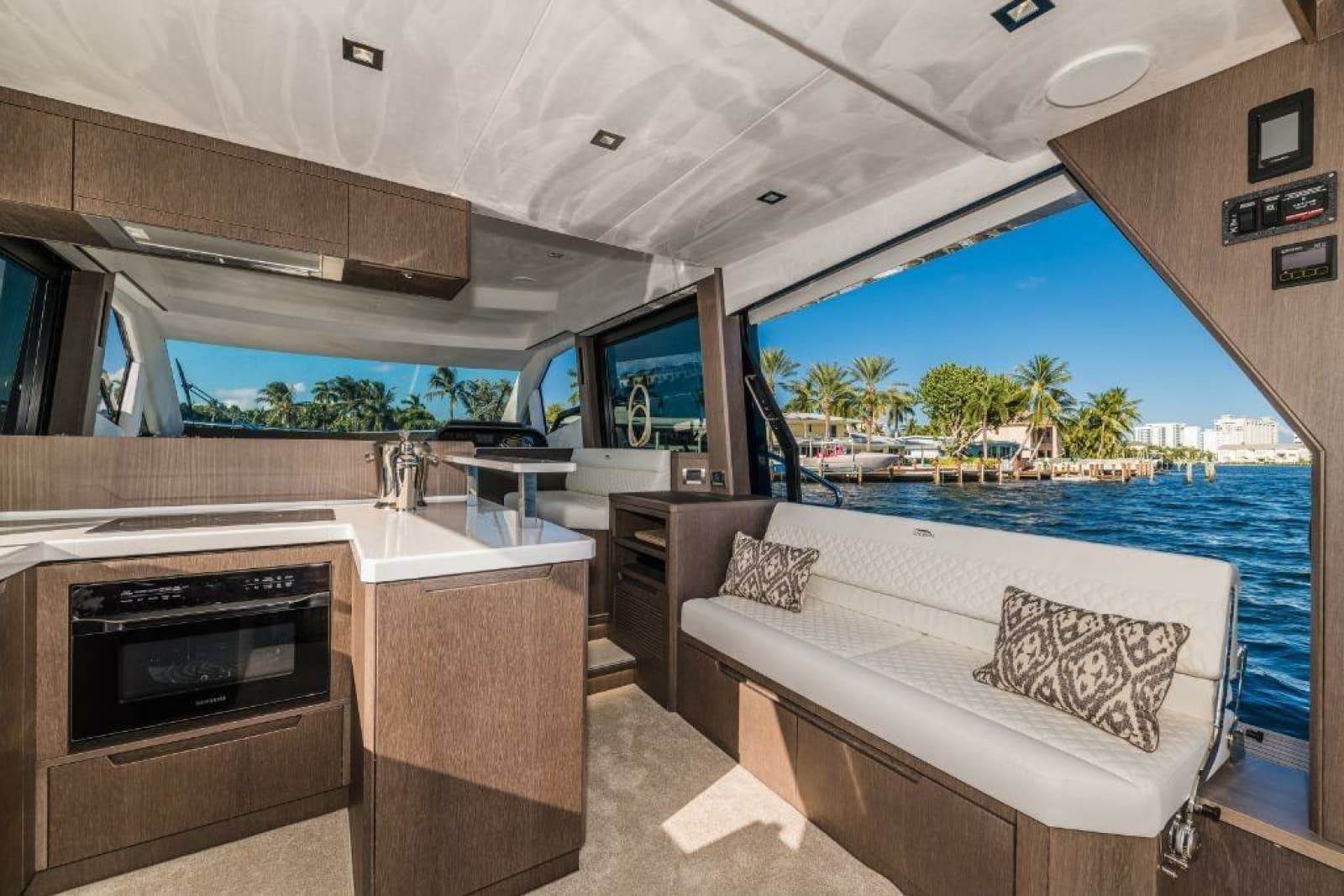 2025 Galeon 500 FLY
