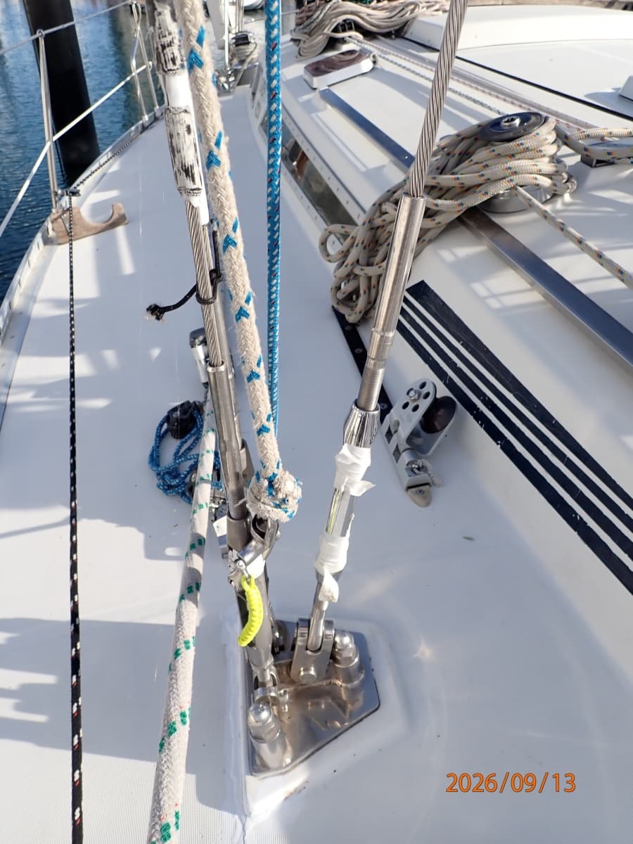 42' Beneteau standing rigging2