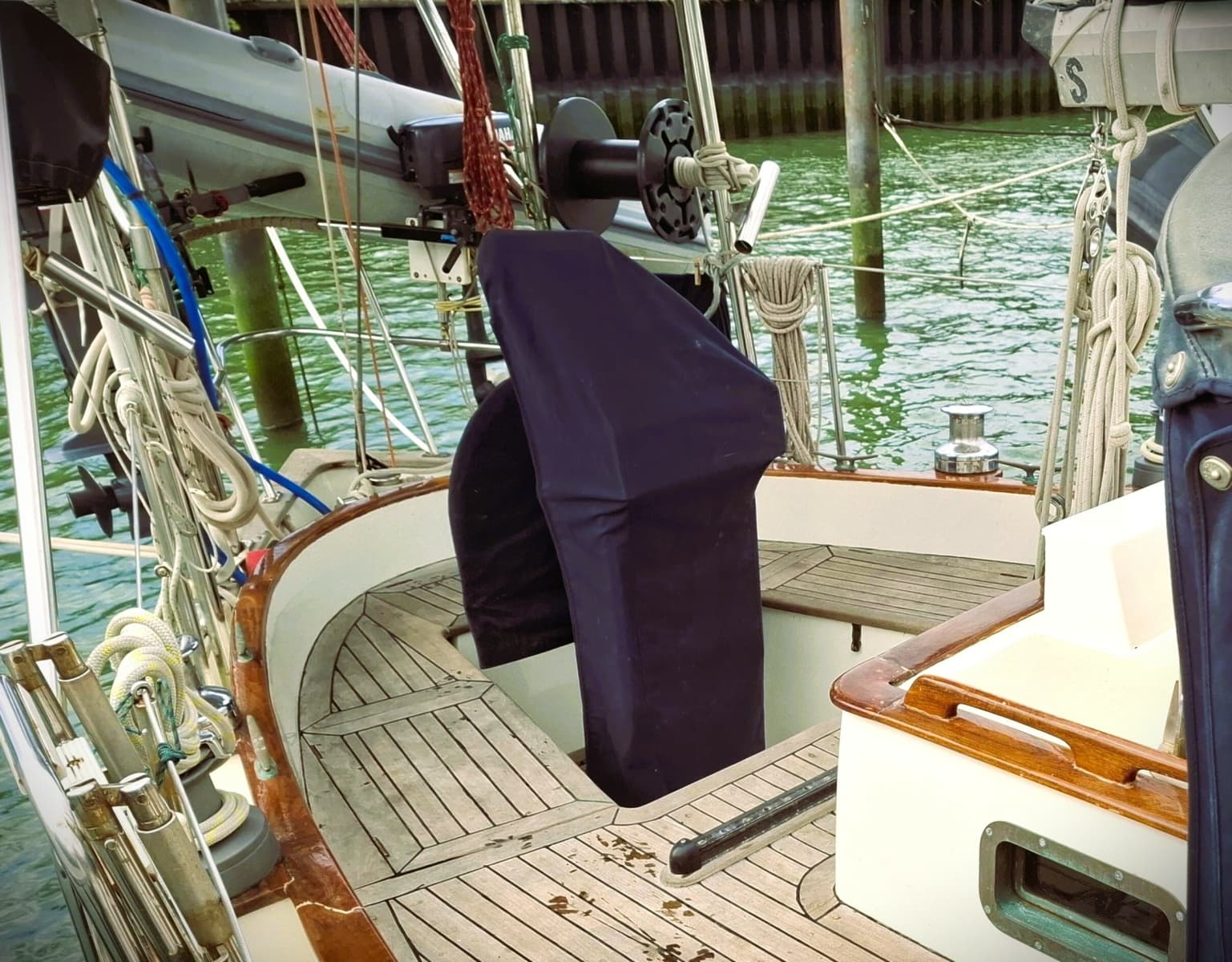 1983 Young Sun 43