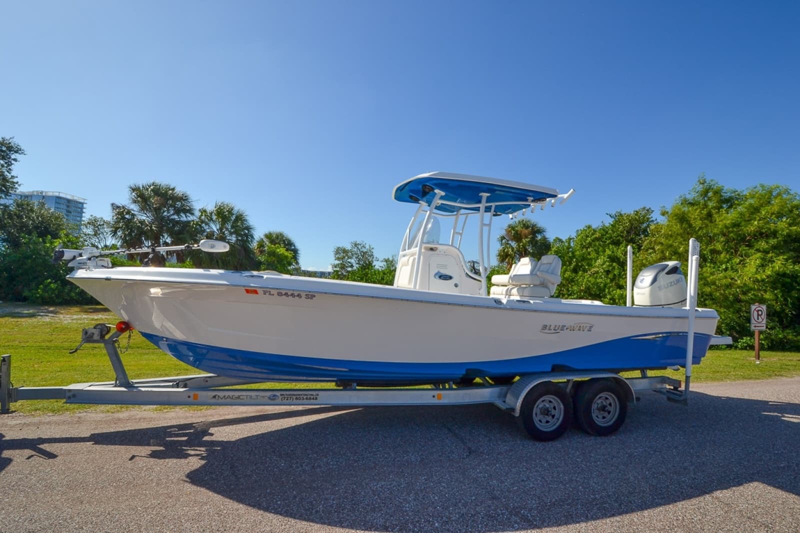 2020 Blue Wave 2800 Makaira