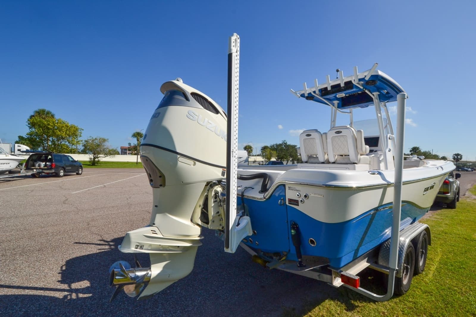 2020 Blue Wave 2800 Makaira