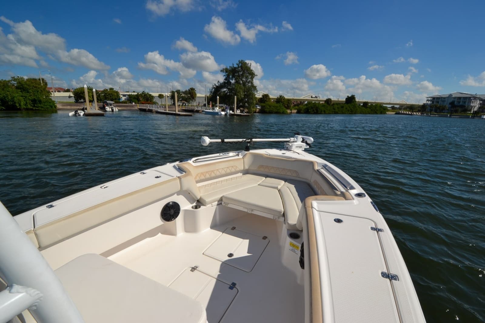 2020 Blue Wave 2800 Makaira