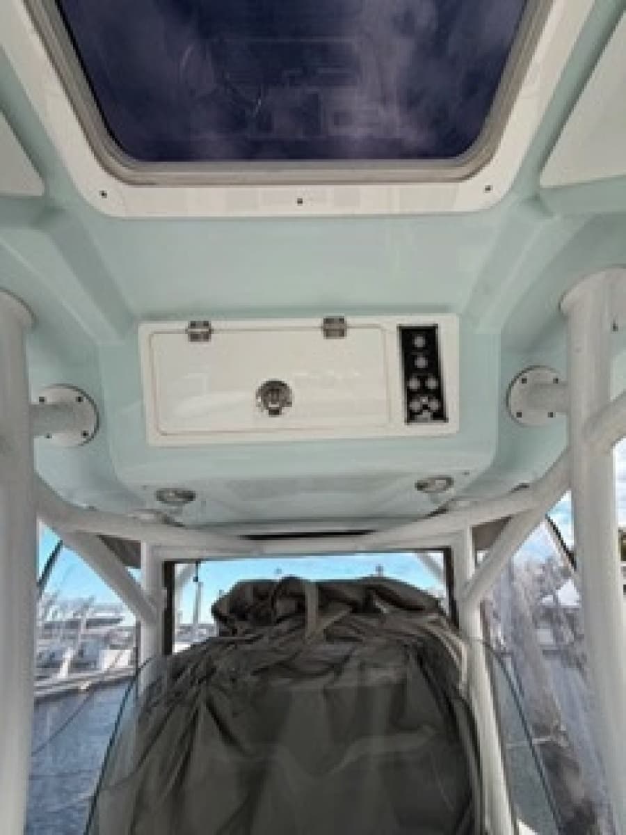 2021 Sea Fox 248 Commander