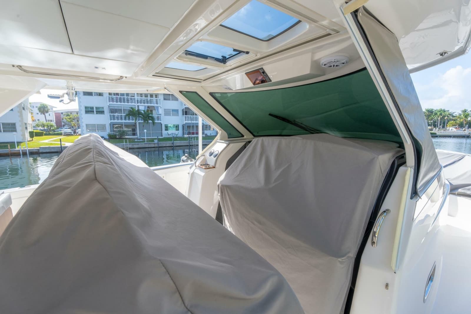 2024 Tiara Yachts 43 LS