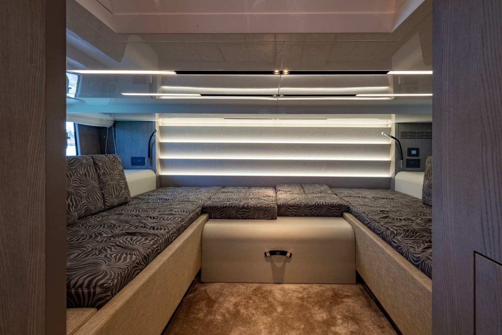2022 Cranchi A46 Luxury Tender