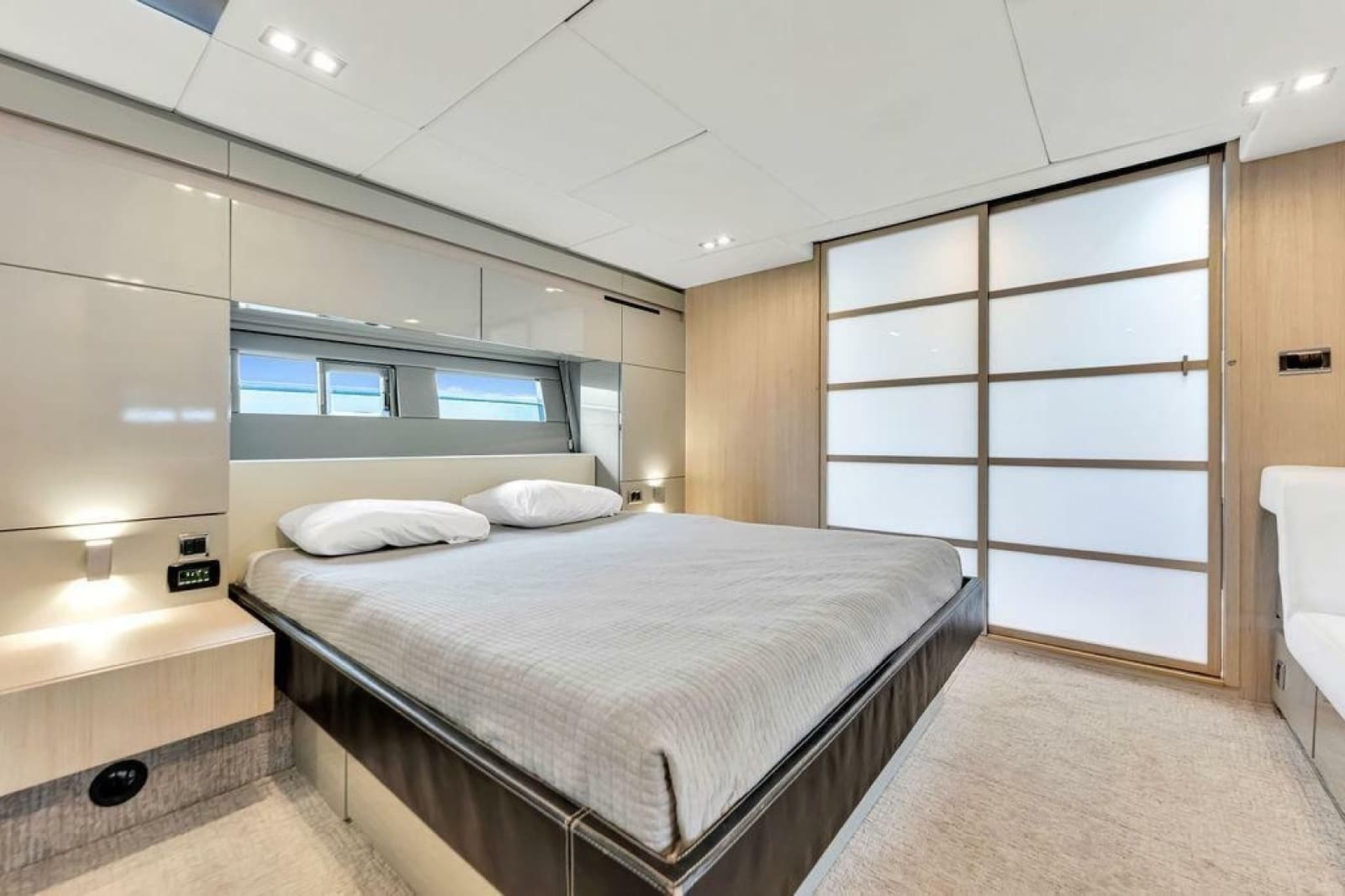 2012 Fairline Targa 58